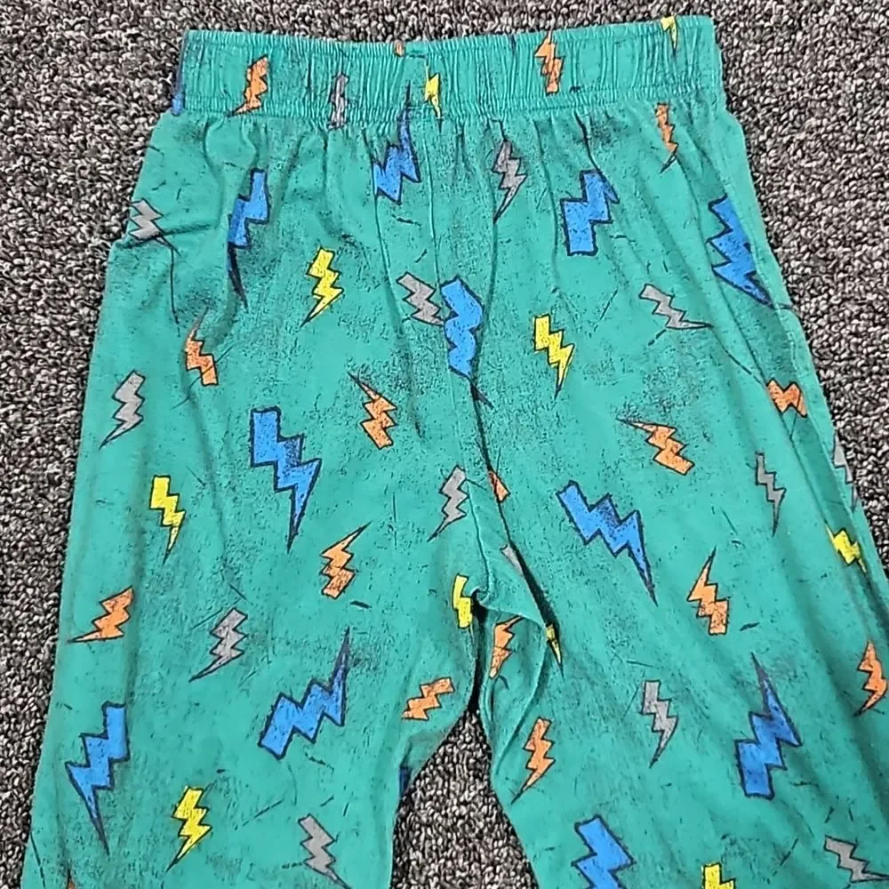 Circo Boys 8-10 Green with Lightning Bolt Pajama Bottoms